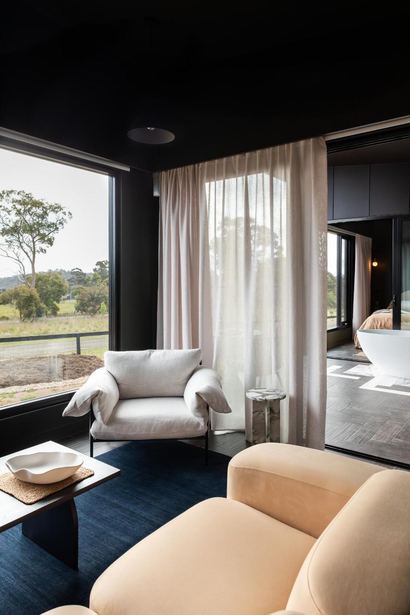 Wherewithal Luxury Suites Carlton Экстерьер фото